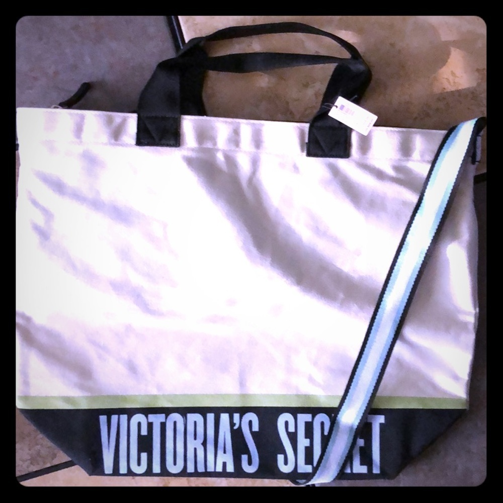 Victoria’s Secret Canvas Insulated Tote NWT Cream with Black